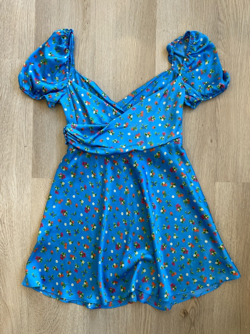 Zara Blue Floral Puff Sleeve Mini Dress Cottagecore Strawberry Print Size M - Picture 9 of 12
